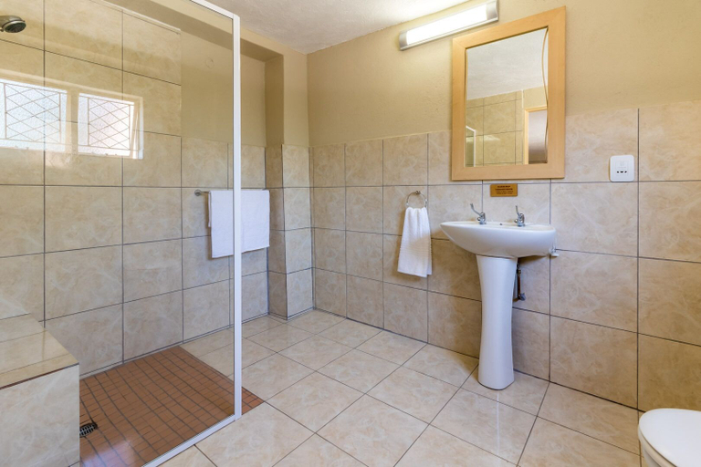 Bathroom 3, Sabie Retreats Guest House, Ehlanzeni