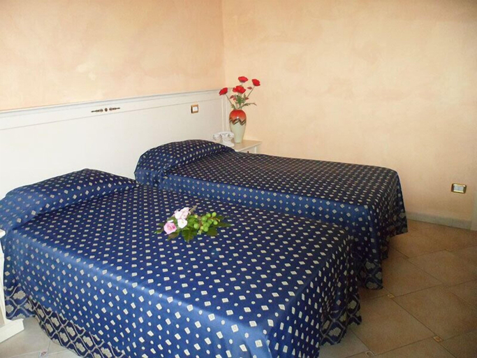 Bedroom 3, Hotel Villa Santa Maria, Cosenza