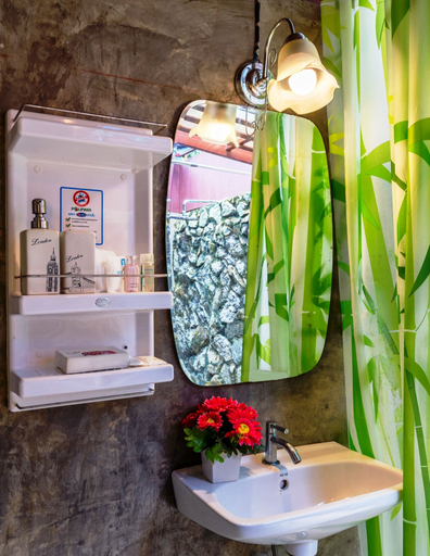 Bathroom 3, Kanya Cozy Bungalows Kata Beach, Phuket Island