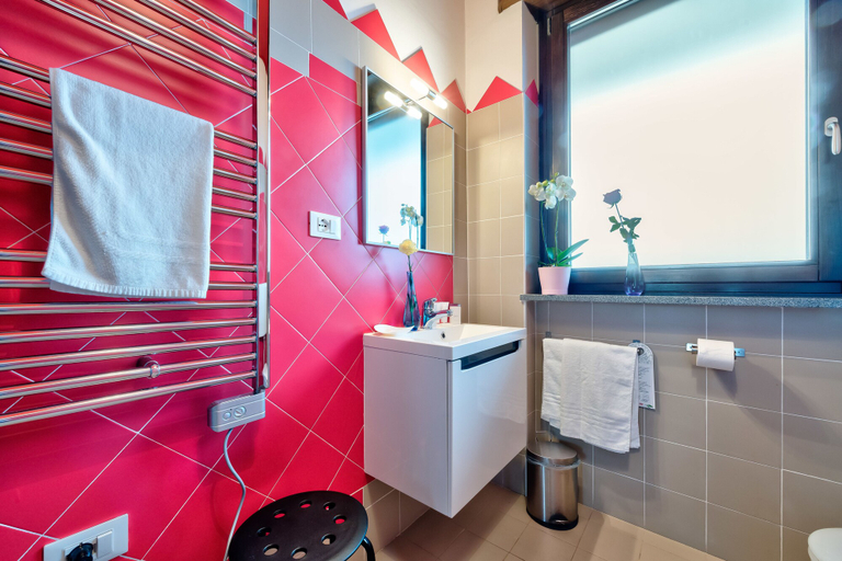 Bathroom 4, AppartaHotel, Torino