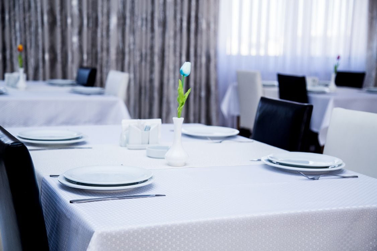 Food & Drinks 4, Travel Hotel, Baku