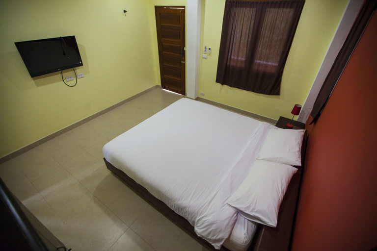 Bedroom 2, Hin Bhai Resort, Ko Phangan