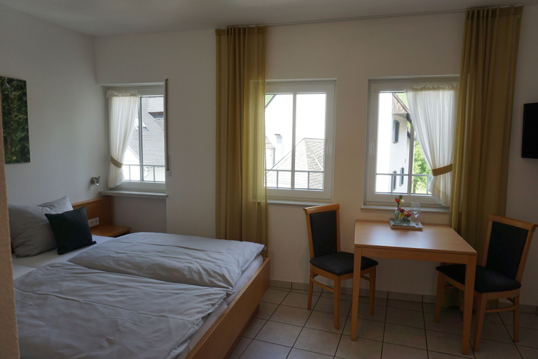 Bedroom 4, Gästehaus Kiebel, Bernkastel-Wittlich