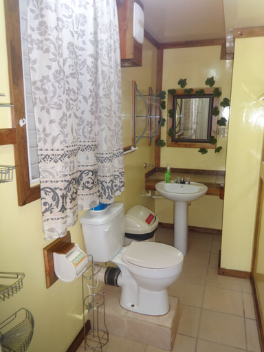 Bathroom 4, Cocopele Inn