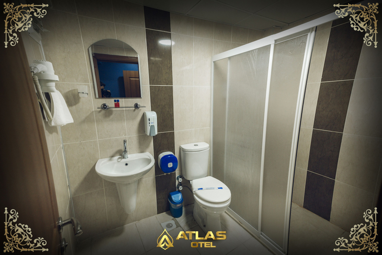 Bathroom 5, Atlas Hotel, Merkez