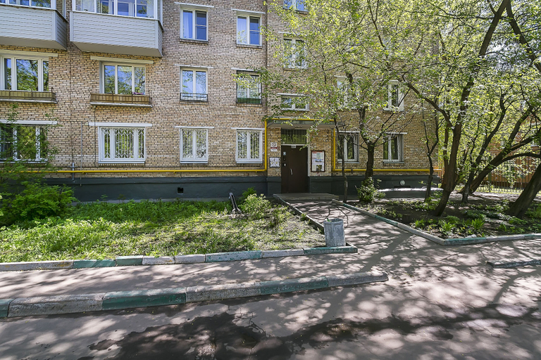 Exterior & Views, Apartment on Simonovskiy Val 8, Central
