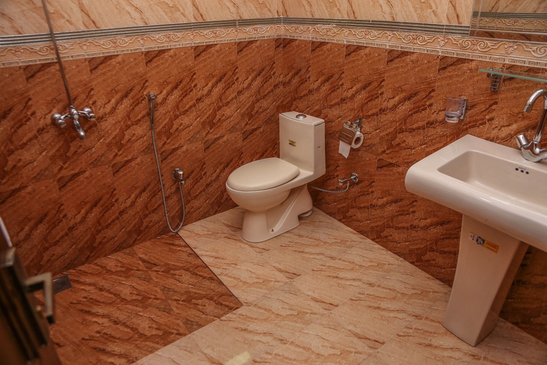 Bathroom 4, Monarch Residency, Islamabad