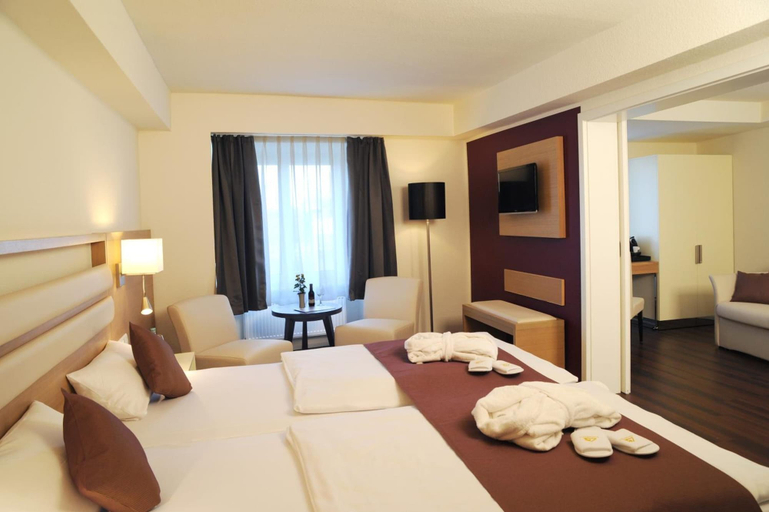Bedroom 3, Hotel Goldener Knopf, Waldshut