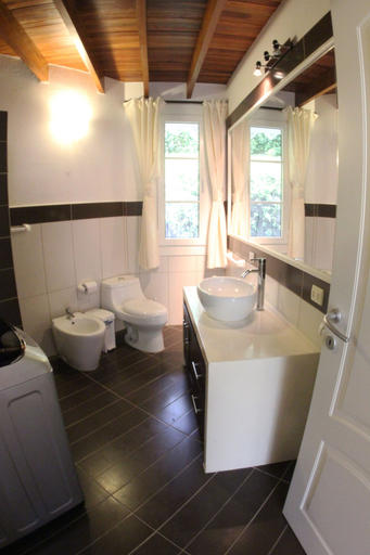 Bathroom, Second Prime Retreats ALL INCLUSIVE, Talamanca