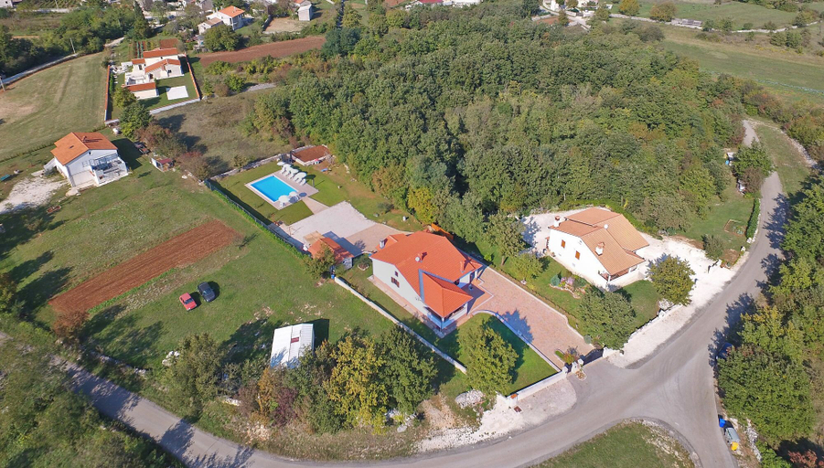 Exterior & Views 2, Apartment 1561, Žminj
