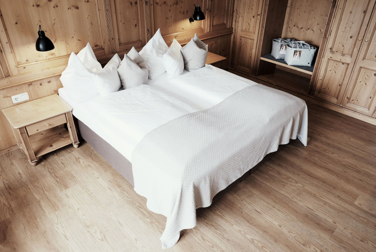Bedroom 2, Hotel Sturm Bio- & Wellnesshotel in der Rhön, Rhön-Grabfeld