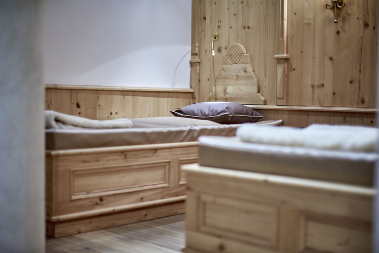 Bedroom 3, Anthonys Alpin Hotel, Bludenz
