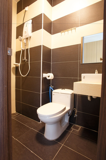 Bathroom 4, Mdm Woon's at D'Secret Garden, Johor Bahru
