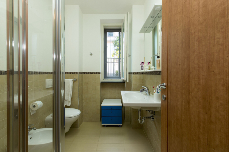 Bathroom 4, La Finestra sul Golfo Affittacamere, La Spezia