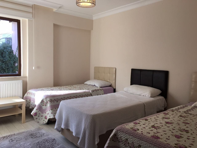 Bedroom 2, Karim Apartments, Osmangazi