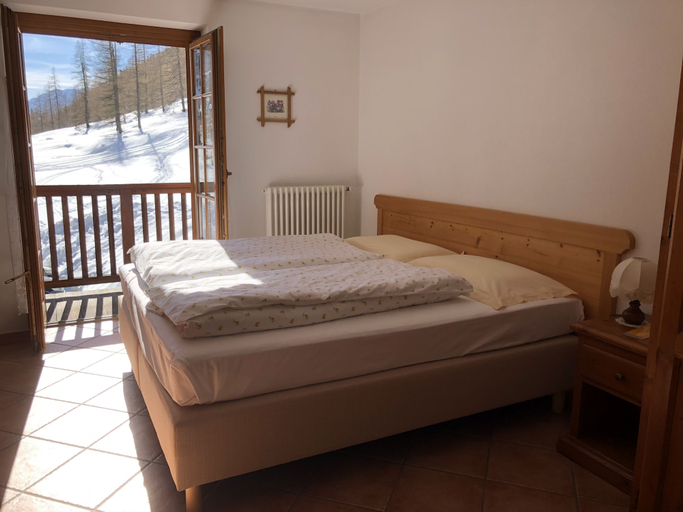 Bedroom 3, Oberteil, Aosta