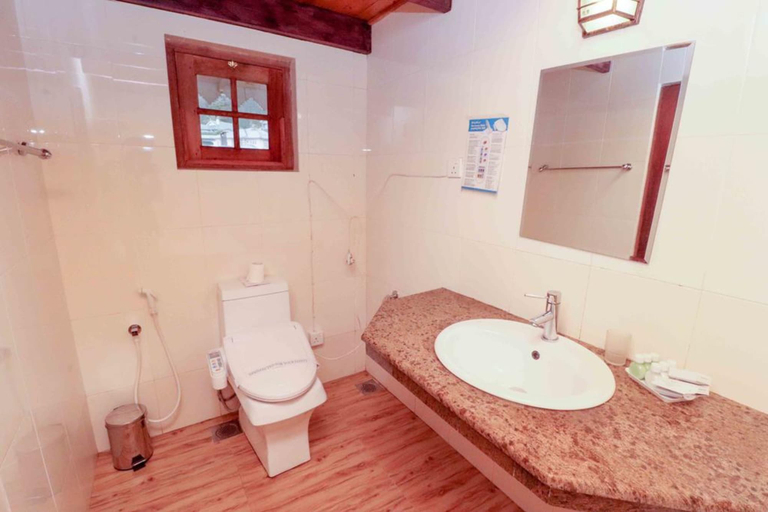 Bathroom 4, Alpine Hotel, Nuwara Eliya