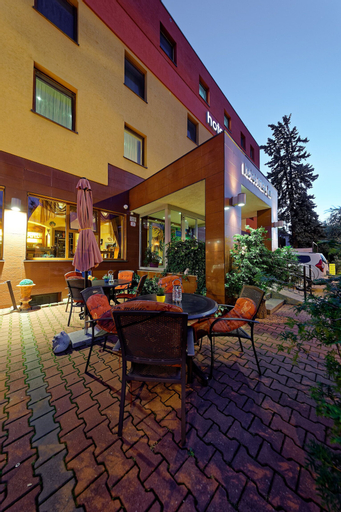 Max Inn Hotel, Bratislava III
