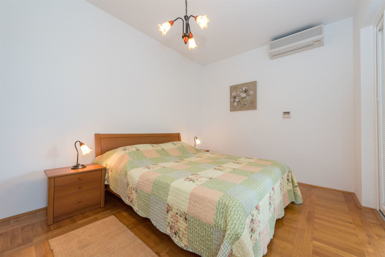 Bedroom 3, Villa Betina, Murter