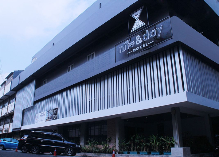 Nite & Day Surabaya - Kedungdoro, Surabaya