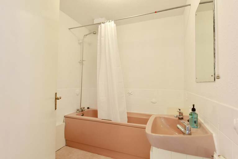 Bathroom 3, King Street, Kent