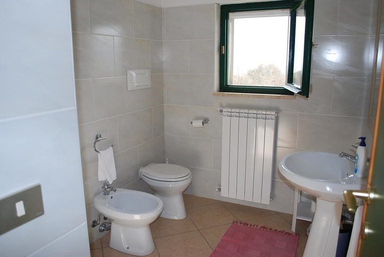 Bathroom 4, Agriturismo Paulesa, Nuoro