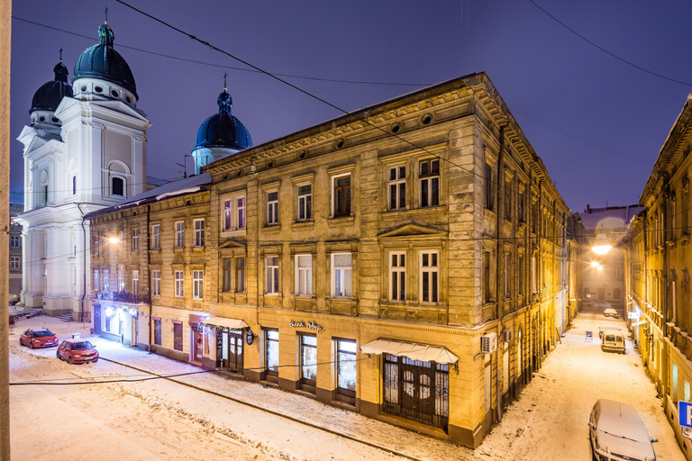 Exterior & Views 2, Apartments on Square Rynok on Theatralna Street NEW, L'vivs'ka