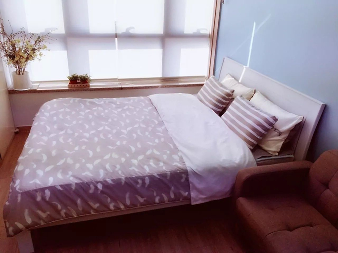 Bedroom 2, Lee Apartment 1, Busanjin