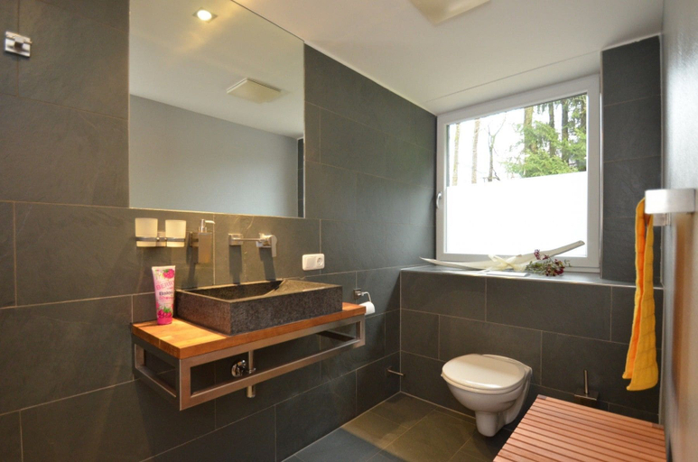 Bathroom 4, 5 Seasons House Zell am See, Zell am See