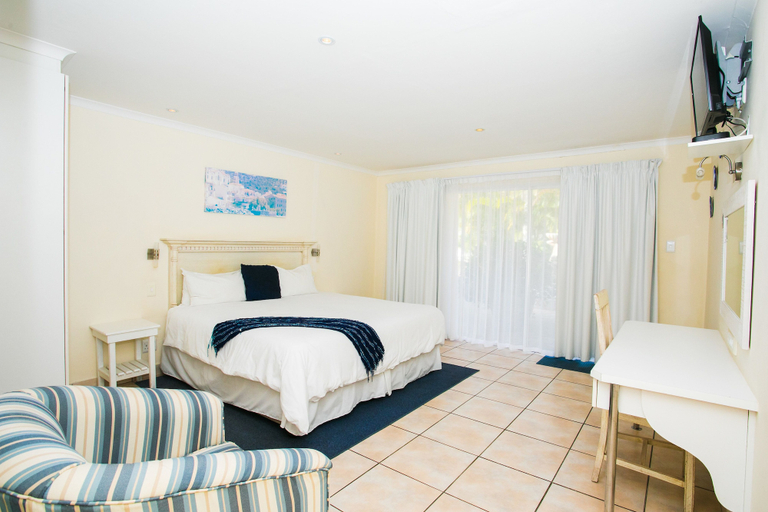 Bedroom 2, Santorini Guesthouse, Buffalo City