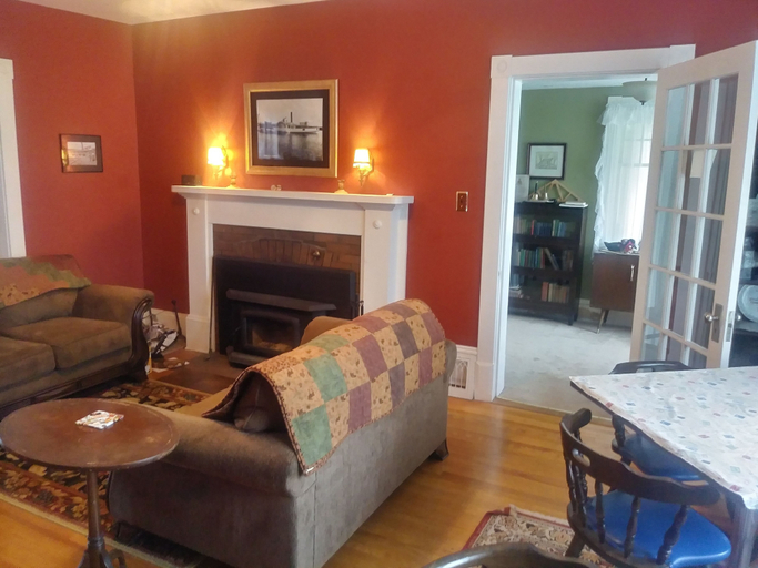 Others 5, Steamers Bed & Breakfast, Queens