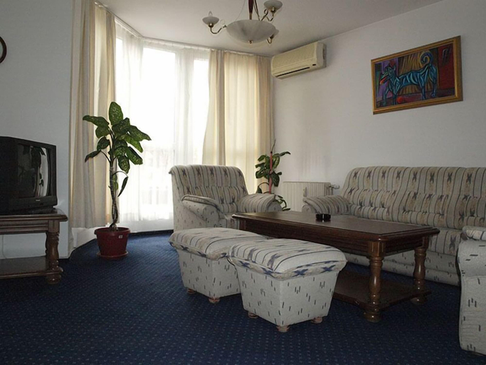 Others 5, Rotasar Hotel, Stolichna