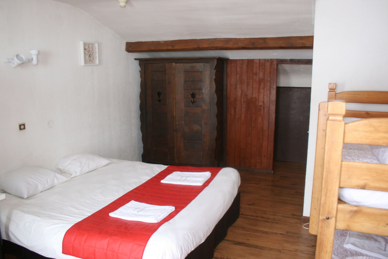 Bedroom 2, Chalet Hôtel La Rafale, Hautes-Alpes