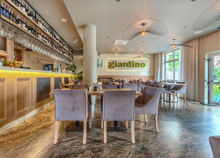 Food & Drinks 5, Villa Palladium, Gdańsk City