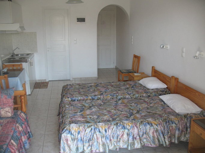 Bedroom 4, Mavromatis Studios, South Aegean