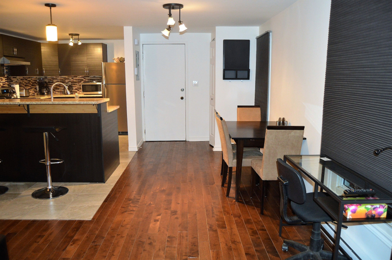 Others 4, The Rock apartment - mtlFlats, Montréal