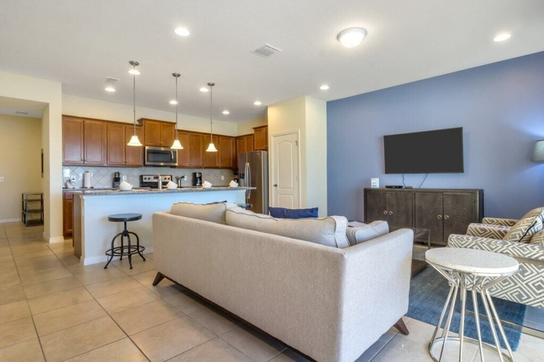 Others 5, Lake View Villa, Osceola