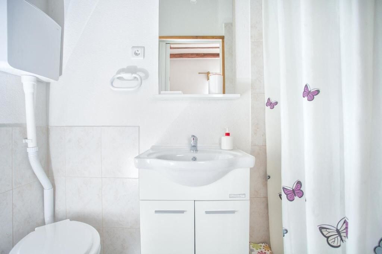 Bathroom 5, Guesthouse Trogir Proto, Trogir