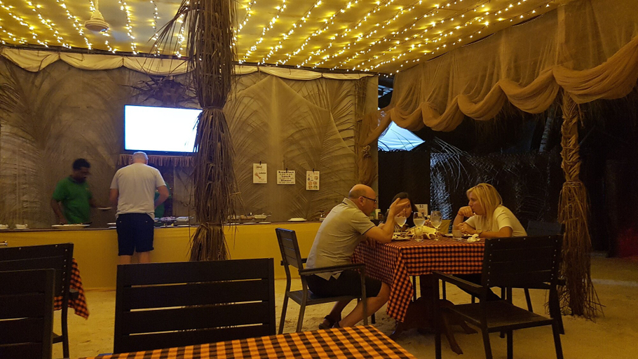 Food & Drinks 3, Beach Star Maldives