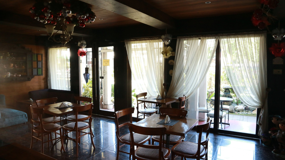 Food & Drinks 5, Rosvenil Hotel, Tacloban City