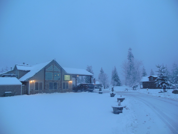 Exterior & Views 2, Clark Fork Lodge, Bonner