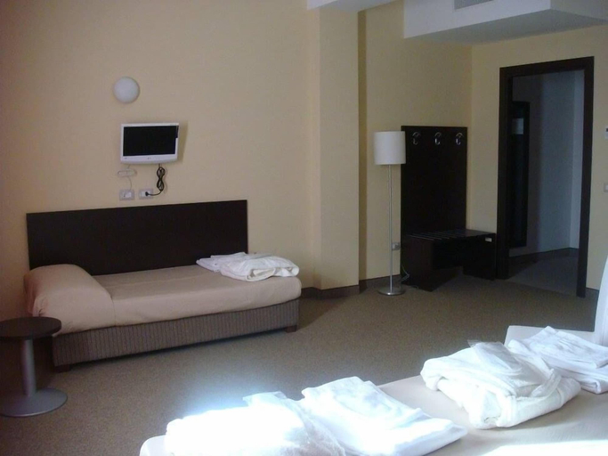 Bedroom 3, Hotel Residence Santa Loja, Potenza