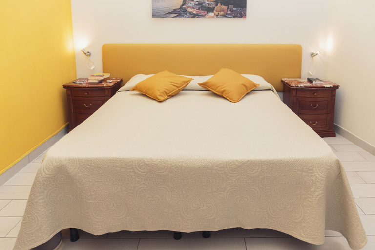Bedroom 3, Palazzo Carafa della Spina, Napoli