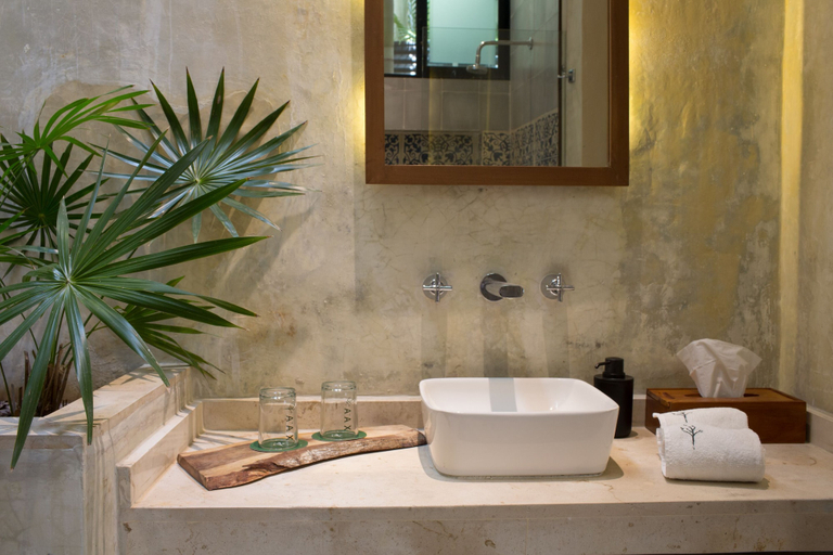 Bathroom 5, YA'AX Hotel Boutique, Mérida