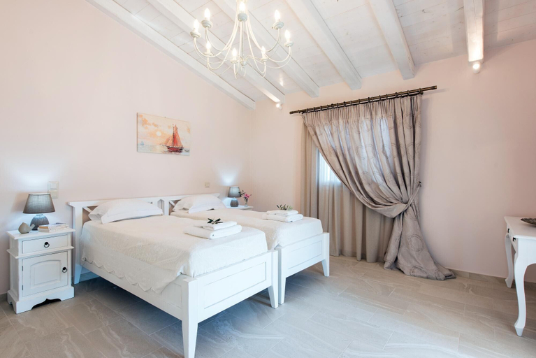 Bedroom 5, Villa Frosso, Ionian Islands