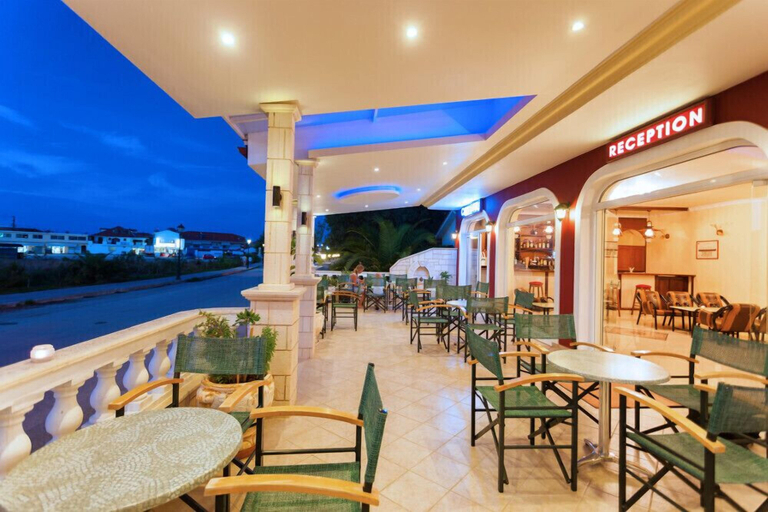 Food & Drinks 5, Alykes Park Bungalows & Apt, Ionian Islands