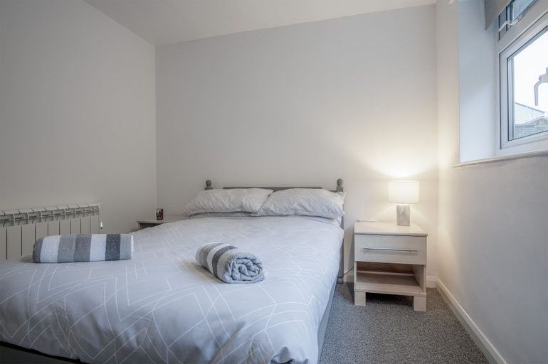 Bedroom 2, Pharmacy Court - 2 Bed - Saundersfoot, Pembrokeshire