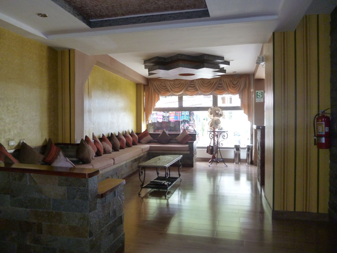 Others 5, Inka Tower, Urubamba