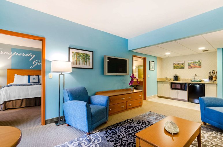 Bedroom 3, Unity Hotel and Conference Ctr, an Ascend Collection Hotel, Kansas City
