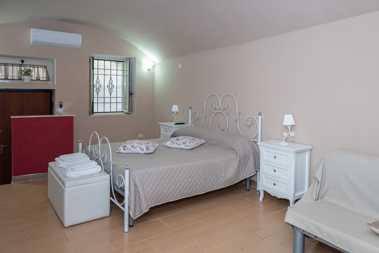 Bedroom 3, L'Antica Caiatia, Caserta